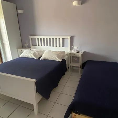 Casa Daniela בית הארחה 3*
